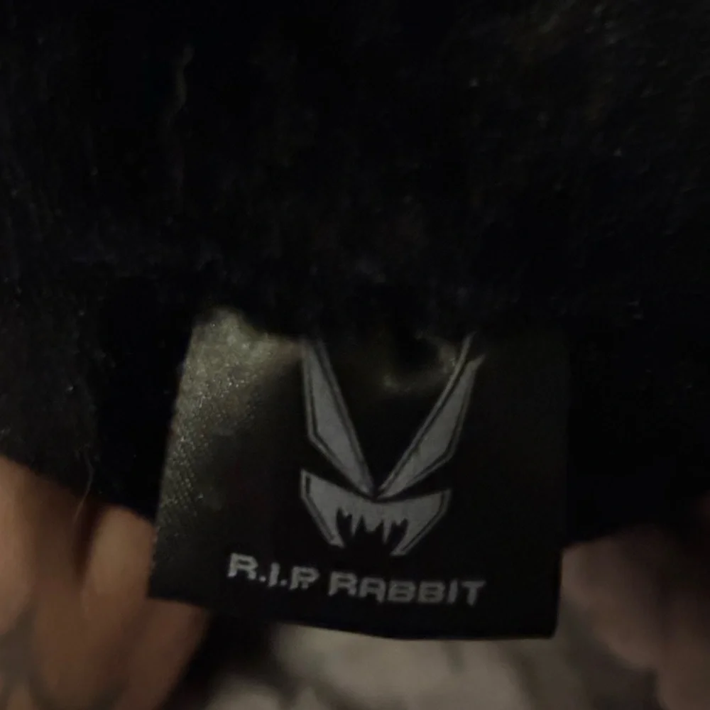 RIP RABBIT VAMPIRE BONES PLUSH COLLECTERS GOTH PUNK SOFT TOY Halloween - Picture 8 of 10